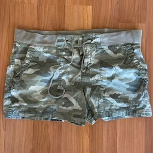 A new apparel camouflage shorts